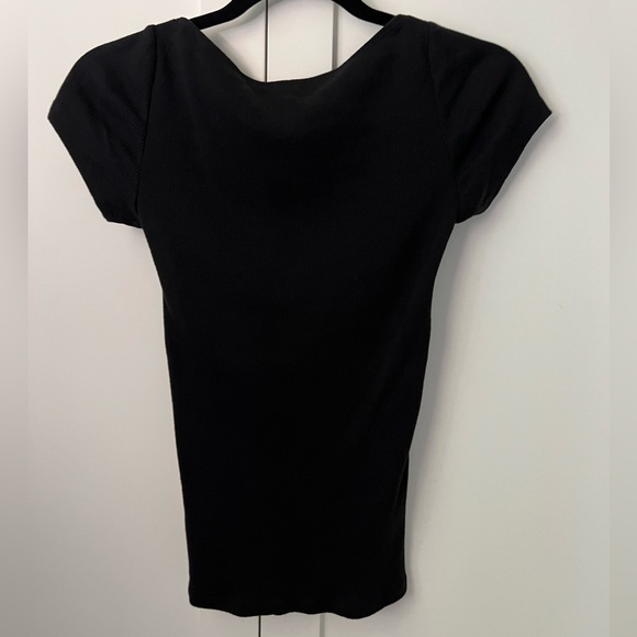 Aritzia TNA Black Square Neck T-shirt, Size XS - Picture 2 of 5